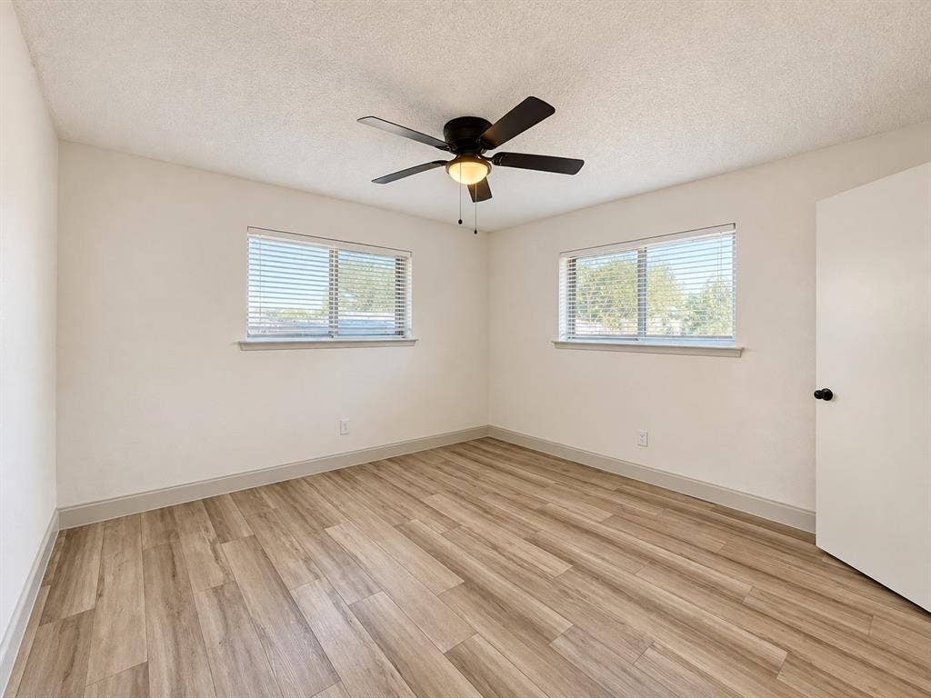 2404 Kentfield Drive, Plano, TX 75074 2404 Kentfield Drive, Plano, TX 75074