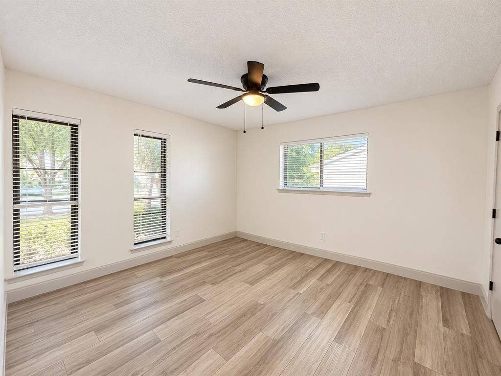 2404 Kentfield Drive, Plano, TX 75074 2404 Kentfield Drive, Plano, TX 75074