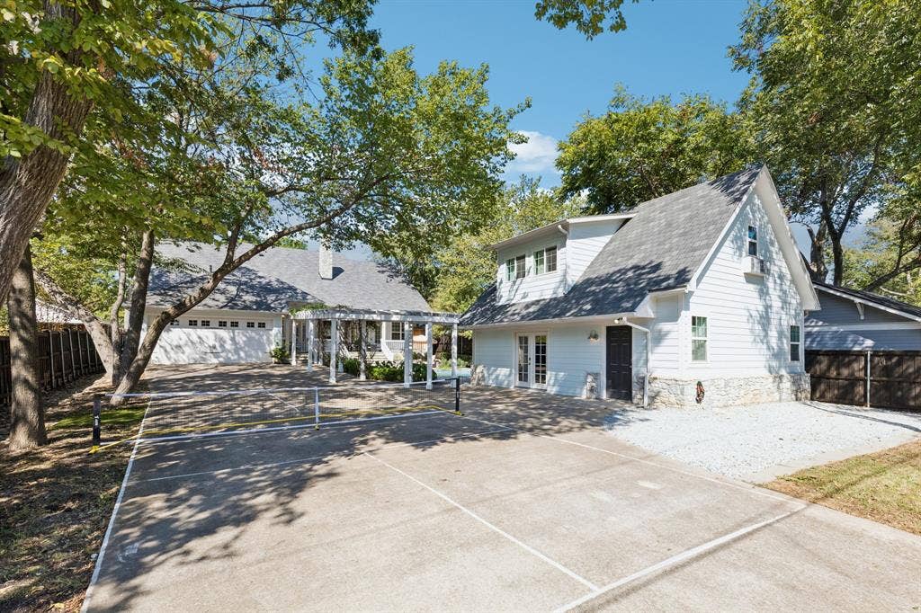 414 N Waddill Street, McKinney, TX 75069 414 N Waddill Street, McKinney, TX 75069