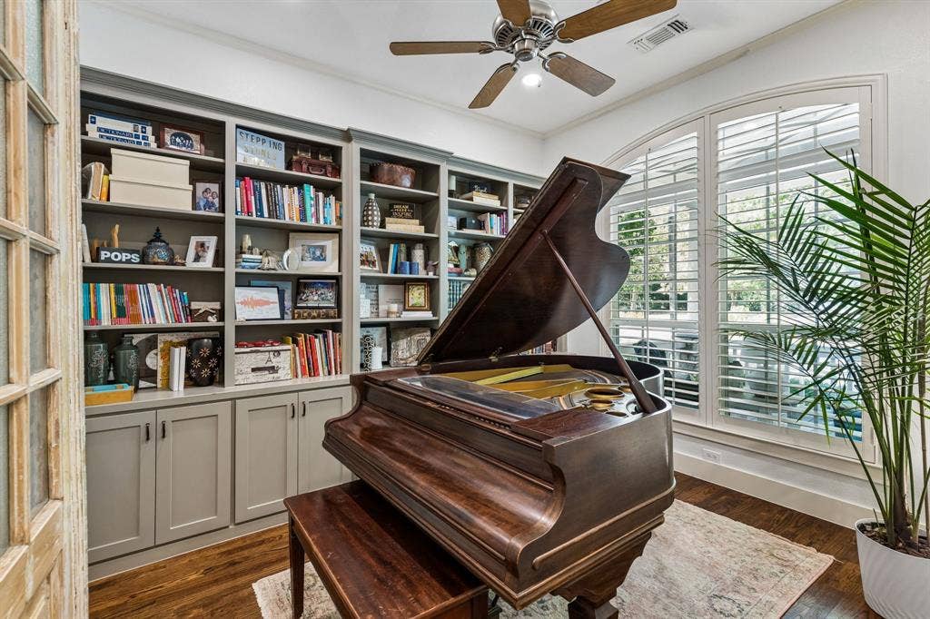 414 N Waddill Street, McKinney, TX 75069 414 N Waddill Street, McKinney, TX 75069