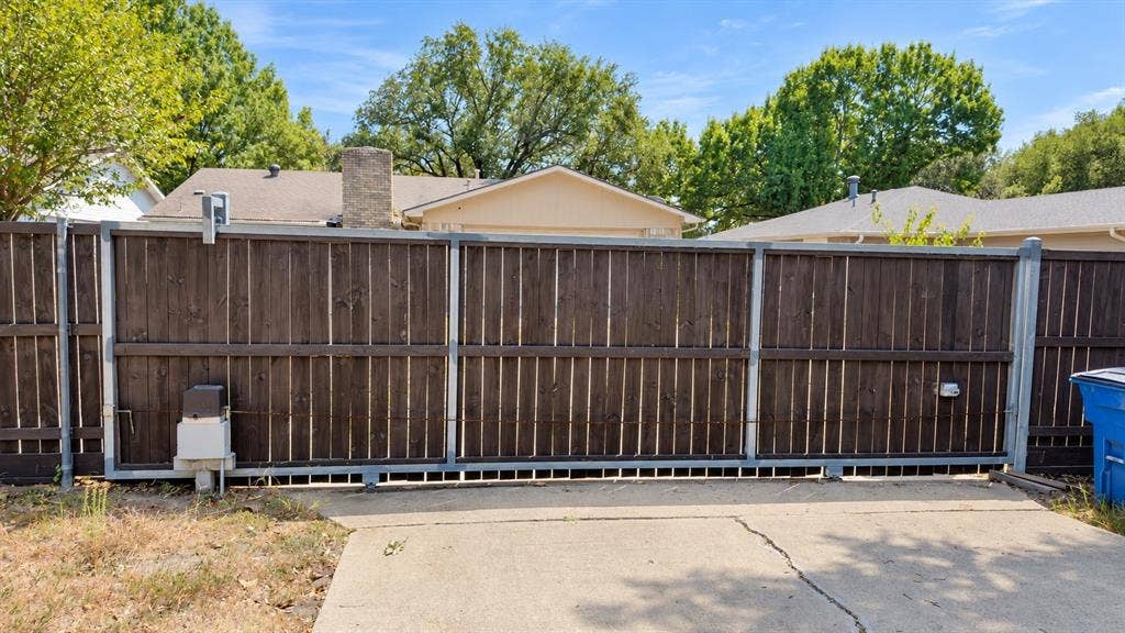 8508 Londonderry Lane, Dallas, TX 75228 8508 Londonderry Lane, Dallas, TX 75228