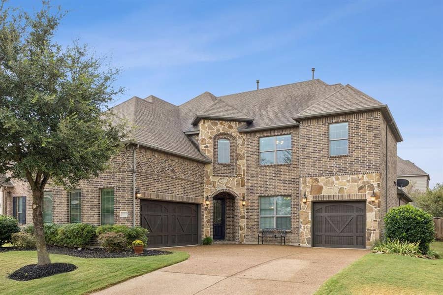 Property photo for 1013 Ember Crest Drive, Rockwall, TX