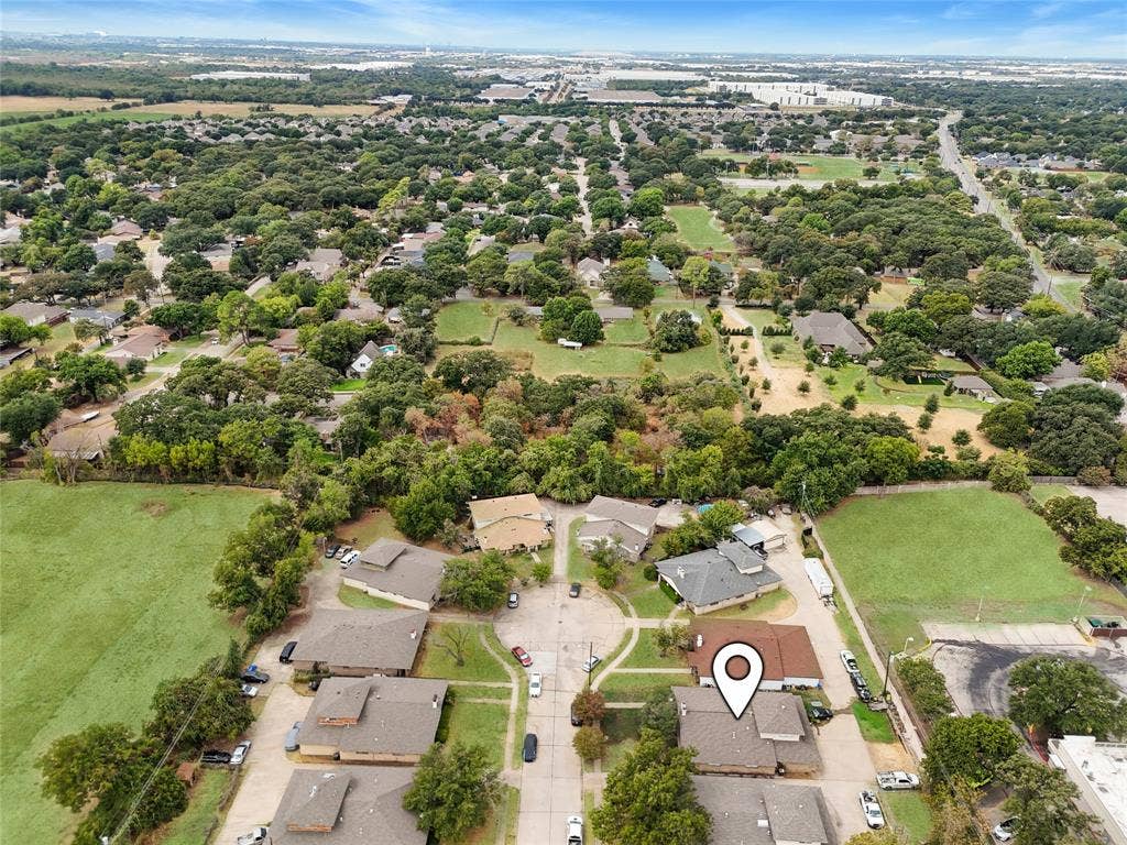 2413 Woodoak Court, Irving, TX 75060 2413 Woodoak Court, Irving, TX 75060