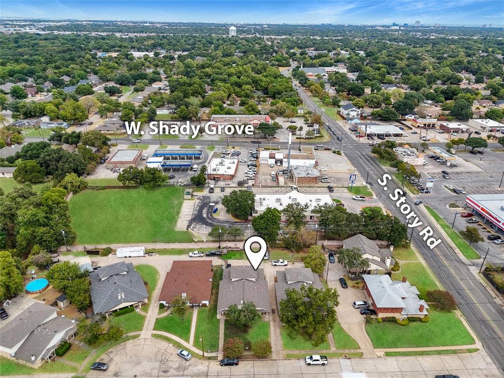 2413 Woodoak Court, Irving, TX 75060 2413 Woodoak Court, Irving, TX 75060