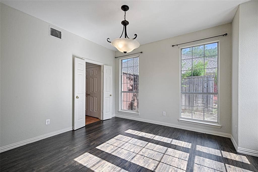2325 Havard Oak Drive, Plano, TX 75074 2325 Havard Oak Drive, Plano, TX 75074