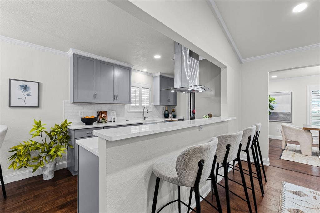 3946 Candlenut Lane, Dallas, TX 75244