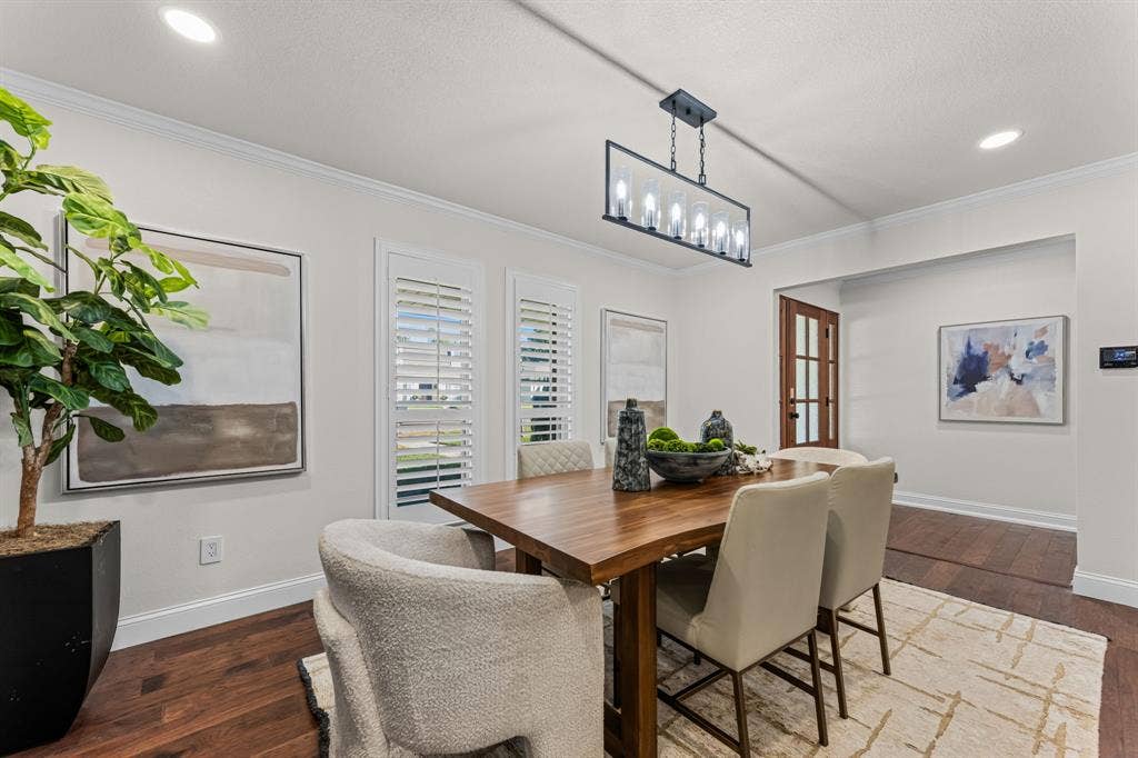 3946 Candlenut Lane, Dallas, TX 75244