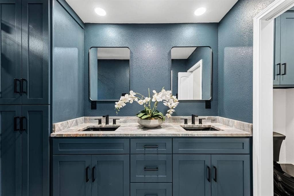 3946 Candlenut Lane, Dallas, TX 75244