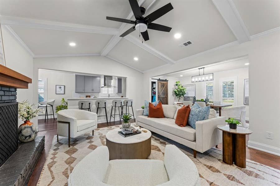 Property photo for 3946 Candlenut Lane, Dallas, TX