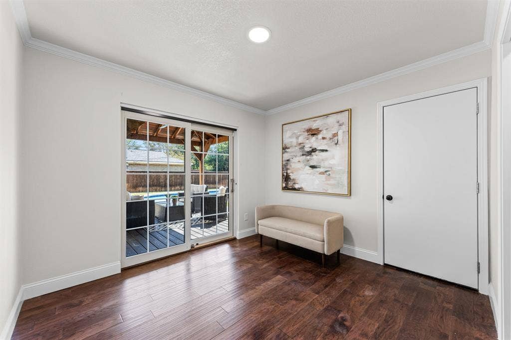 3946 Candlenut Lane, Dallas, TX 75244