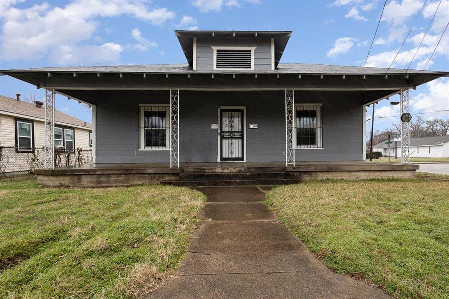 Property photo for 2602 Lenway Street, Dallas, TX