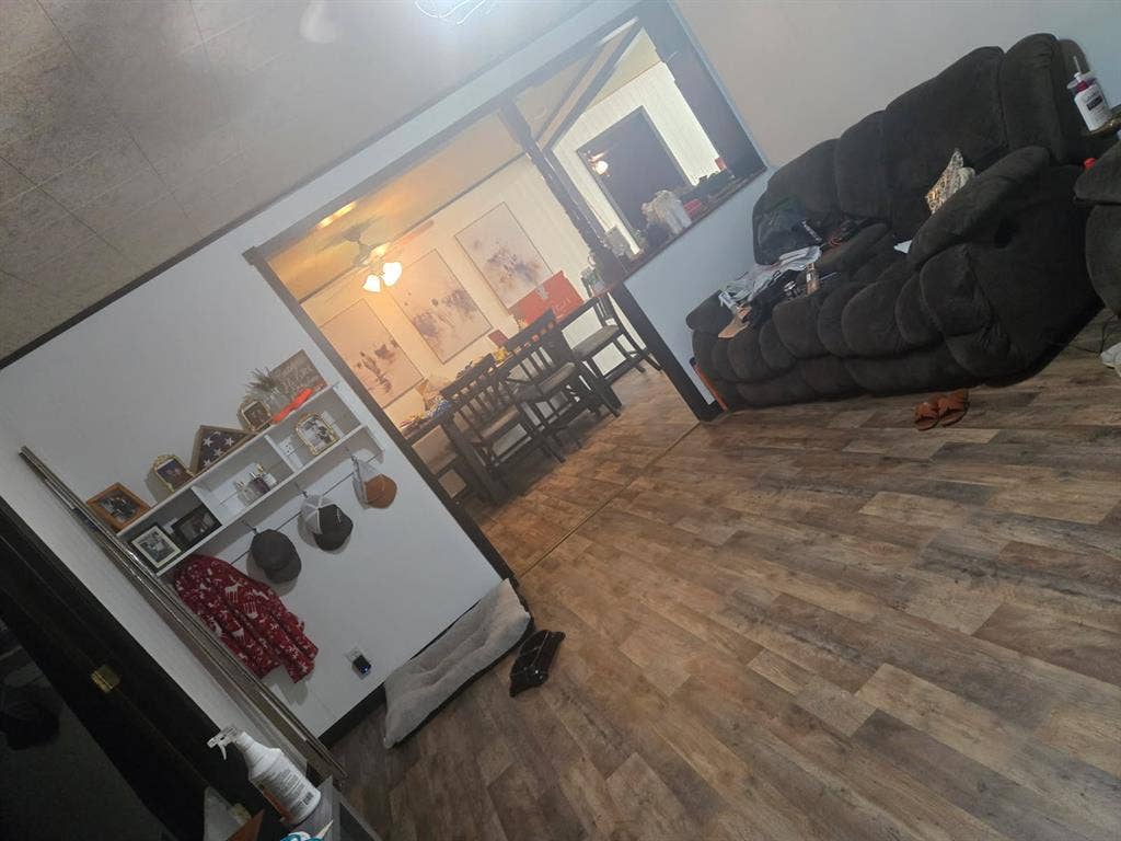 6220 W Highway 199, Springtown, TX 76082 Wood-finish flooring throughout