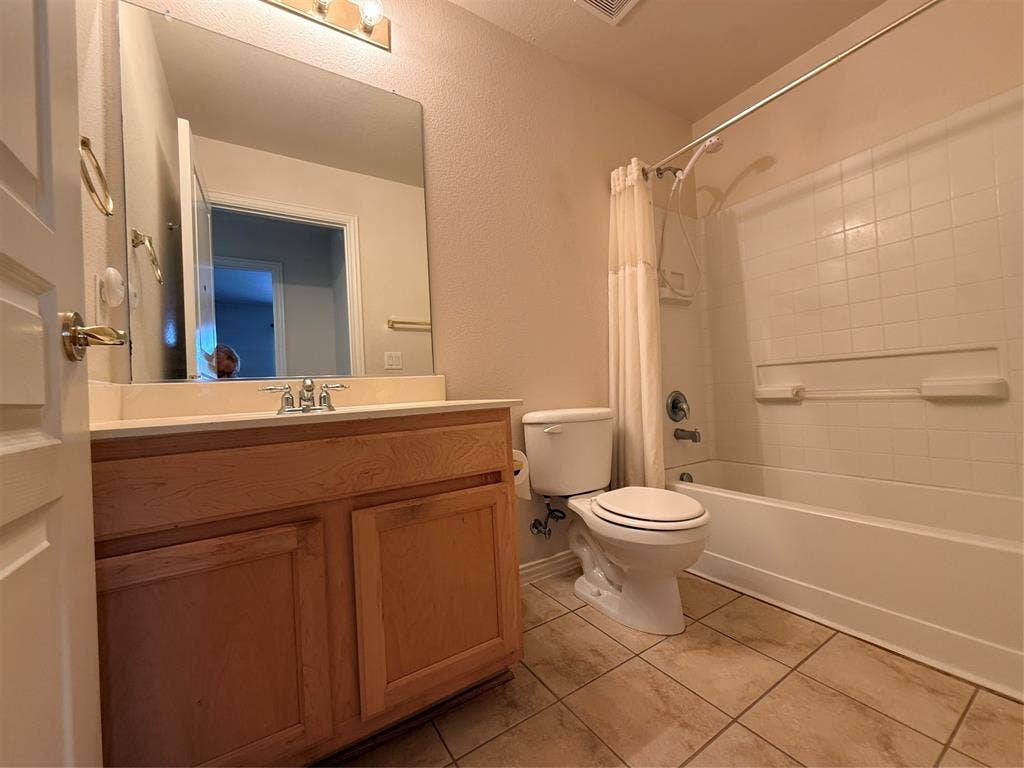 1308 Shinnecock, Fairview, TX 75069 2nd bath