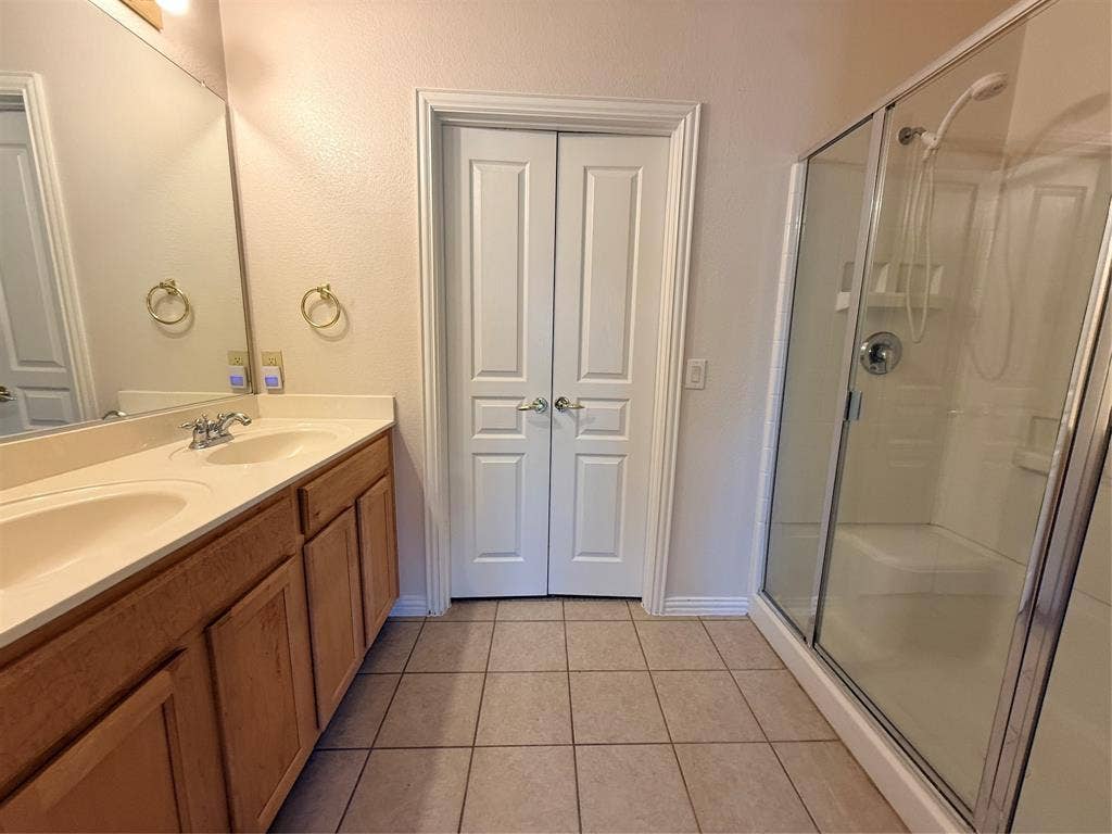 1308 Shinnecock, Fairview, TX 75069 Primary bath with large shower