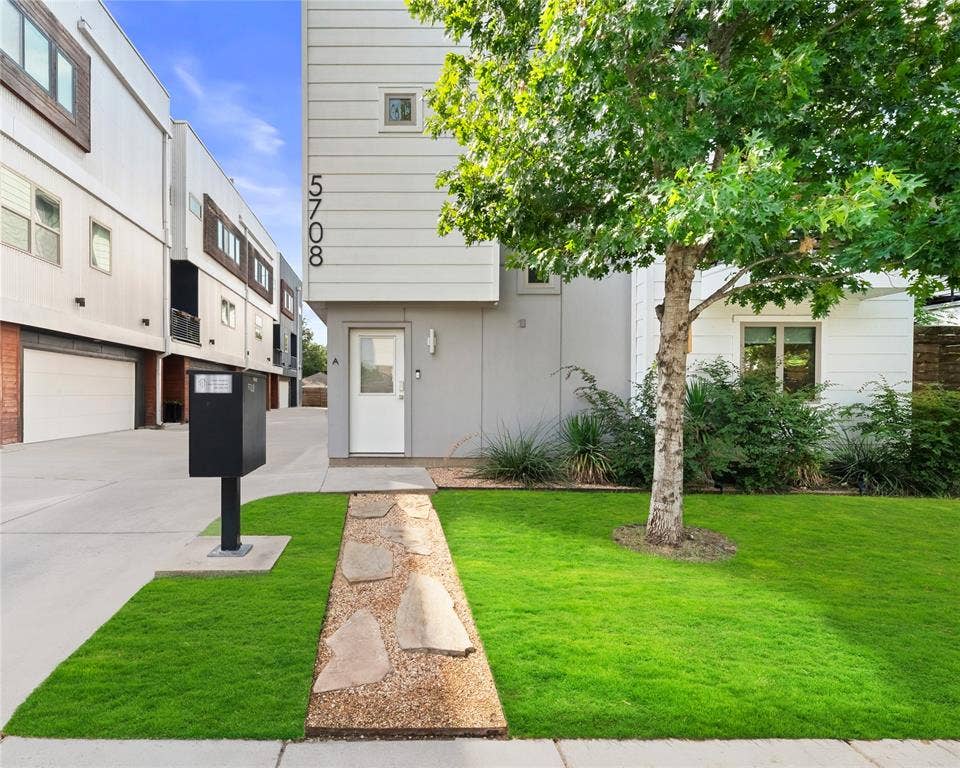 5708 Bryan Parkway, #A, Dallas, TX 75206