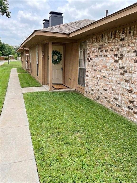 Property photo for 405 Gatewood Road, Garland, TX