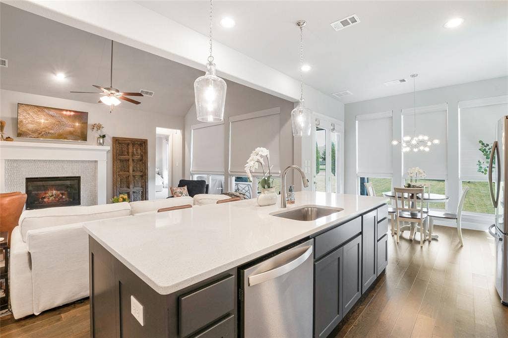 1570 Turnberry Drive, Prosper, TX 75078 1570 Turnberry Drive, Prosper, TX 75078