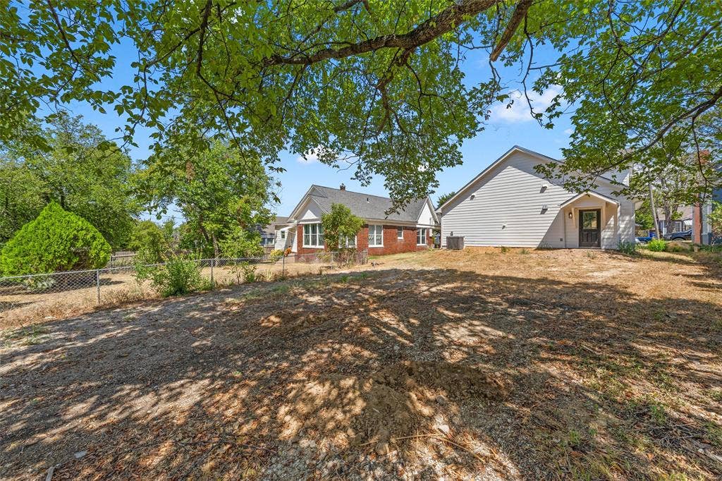 1616 N 17th Street, Waco, TX 76707 1616 N 17th Street, Waco, TX 76707