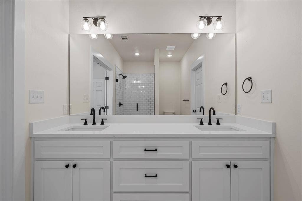 1616 N 17th Street, Waco, TX 76707 1616 N 17th Street, Waco, TX 76707