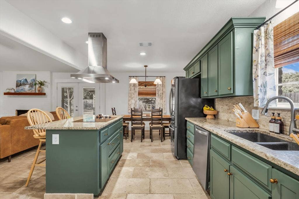 213 Travis Lane, Hewitt, TX 76643 213 Travis Lane, Hewitt, TX 76643