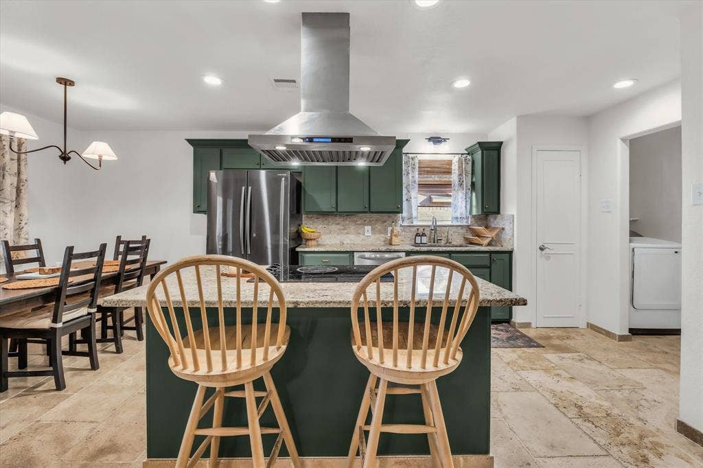 213 Travis Lane, Hewitt, TX 76643 213 Travis Lane, Hewitt, TX 76643