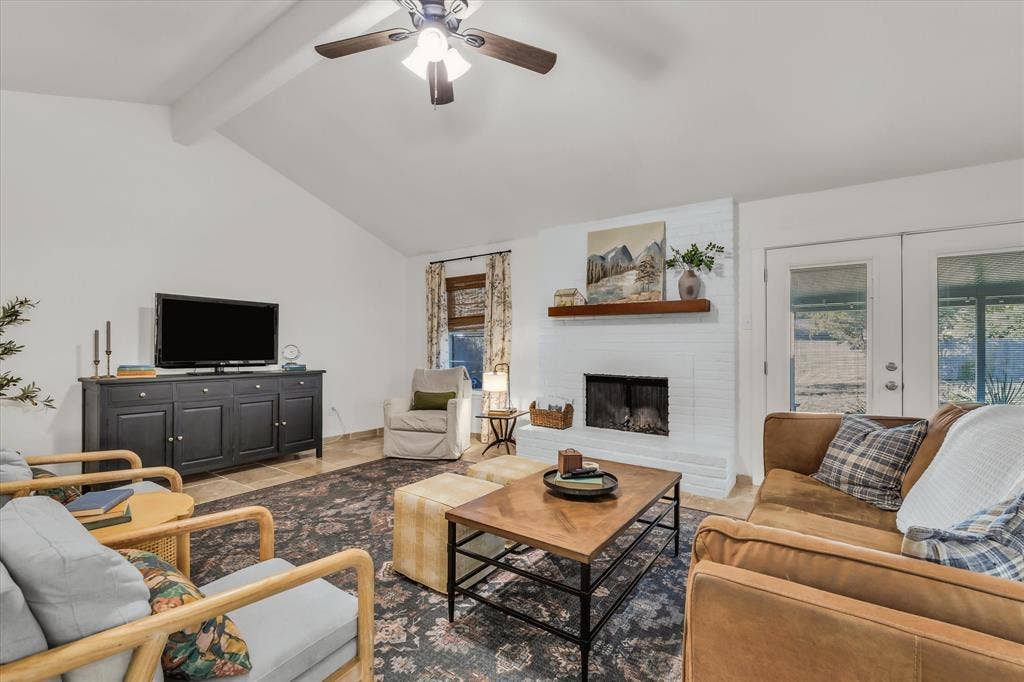 213 Travis Lane, Hewitt, TX 76643 213 Travis Lane, Hewitt, TX 76643