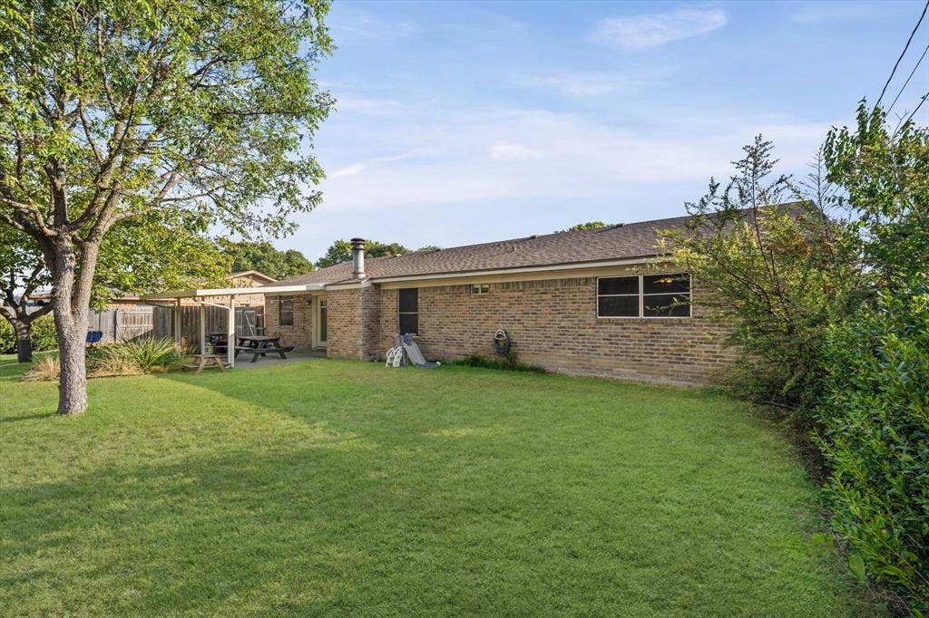 213 Travis Lane, Hewitt, TX 76643 213 Travis Lane, Hewitt, TX 76643