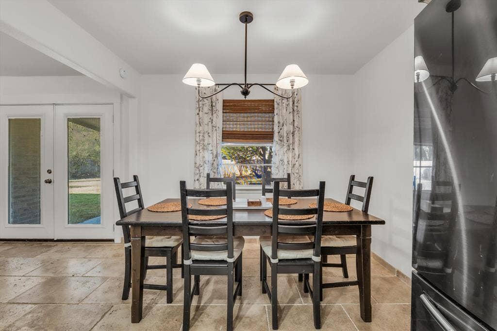 213 Travis Lane, Hewitt, TX 76643 213 Travis Lane, Hewitt, TX 76643