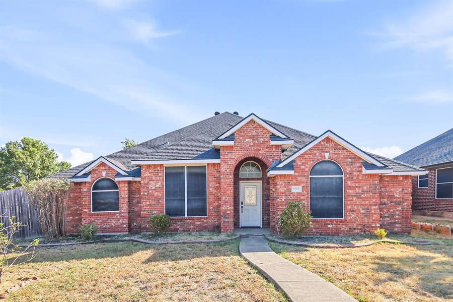 Property photo for 1901 Clifton Drive, Mesquite, TX