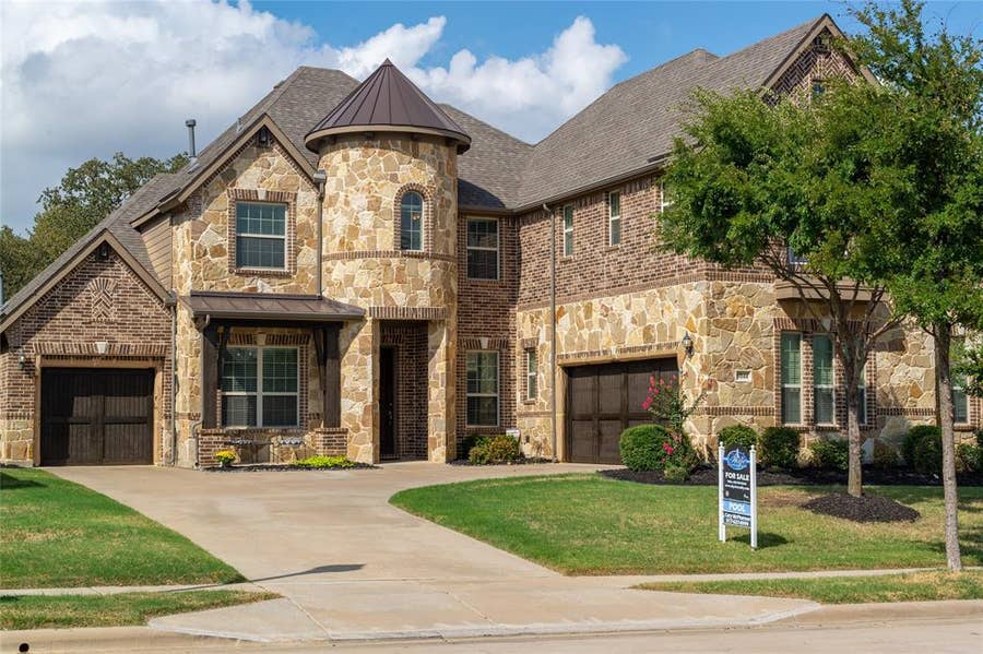 Property photo for 9844 Broiles Lane, Fort Worth, TX