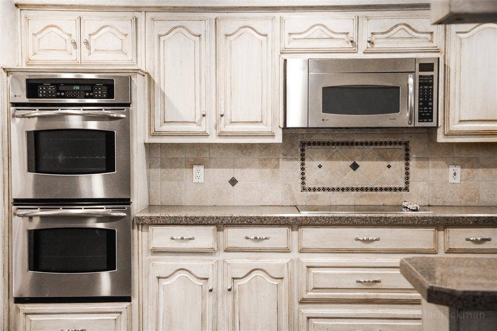 2304 Skipwith Drive, Plano, TX 75023 2304 Skipwith Drive, Plano, TX 75023