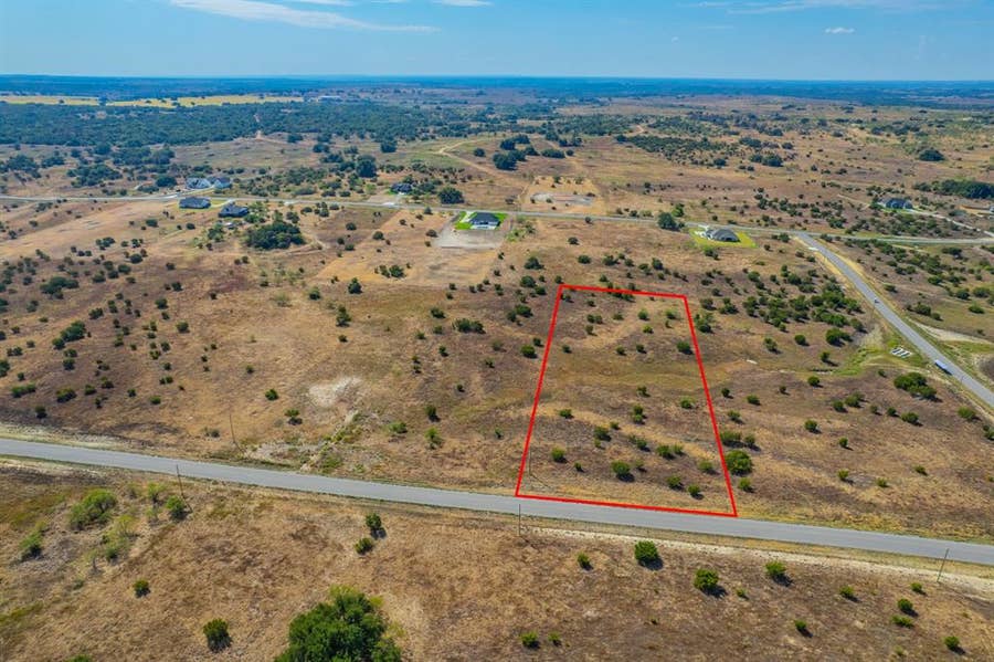 Property photo for 520 Hollow Drive, Lipan, TX