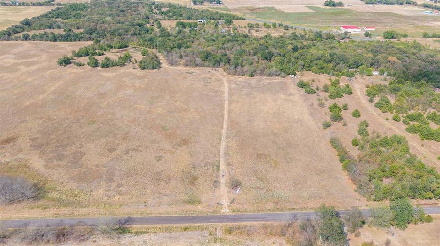 Property photo for 15 Acres County Road 4605, Commerce, TX