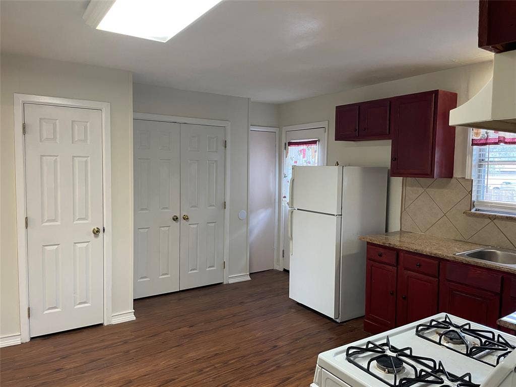 1512 Hilltop Drive, Garland, TX 75042 1512 Hilltop Drive, Garland, TX 75042