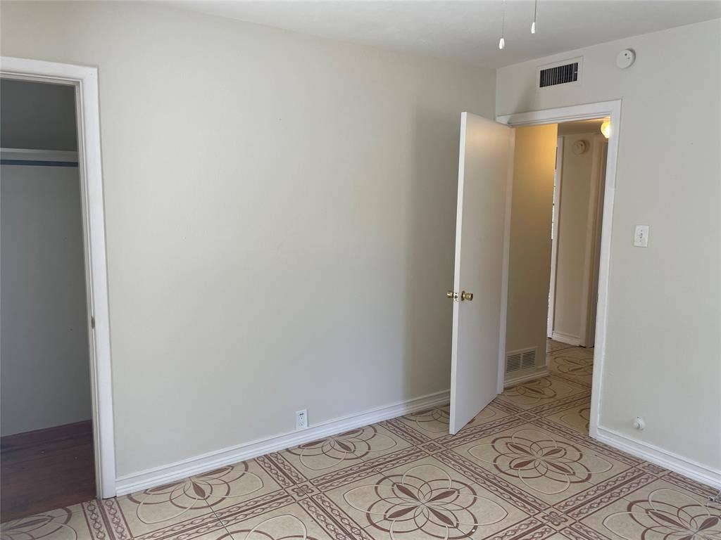 1512 Hilltop Drive, Garland, TX 75042 1512 Hilltop Drive, Garland, TX 75042