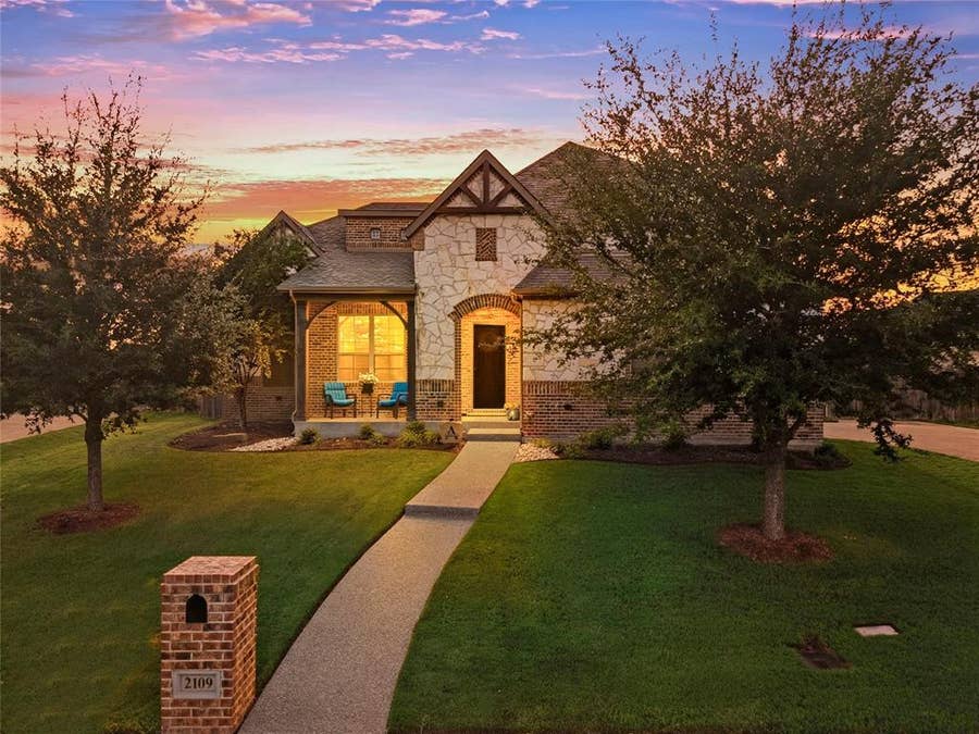 Property photo for 2109 Therese, Waco, TX