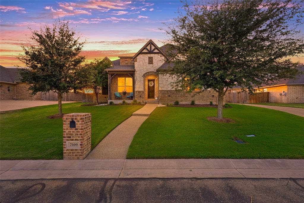 2109 Therese, Waco, TX 76712 2109 Therese, Waco, TX 76712