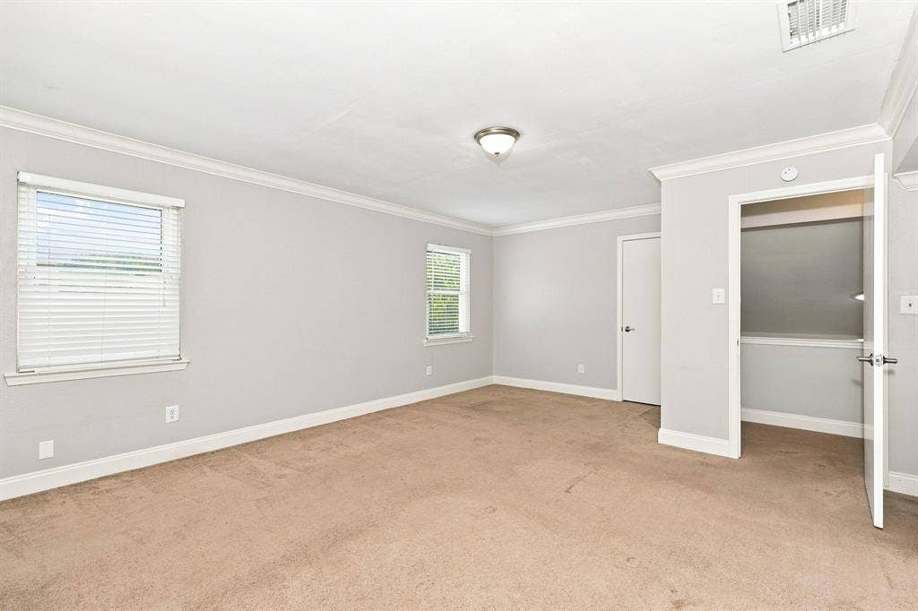 1901 Creek Wood Court, Irving, TX 75060