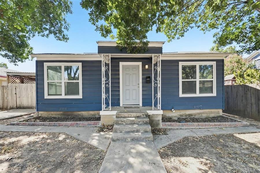 Property photo for 2304 Ryan Avenue, Fort Worth, TX