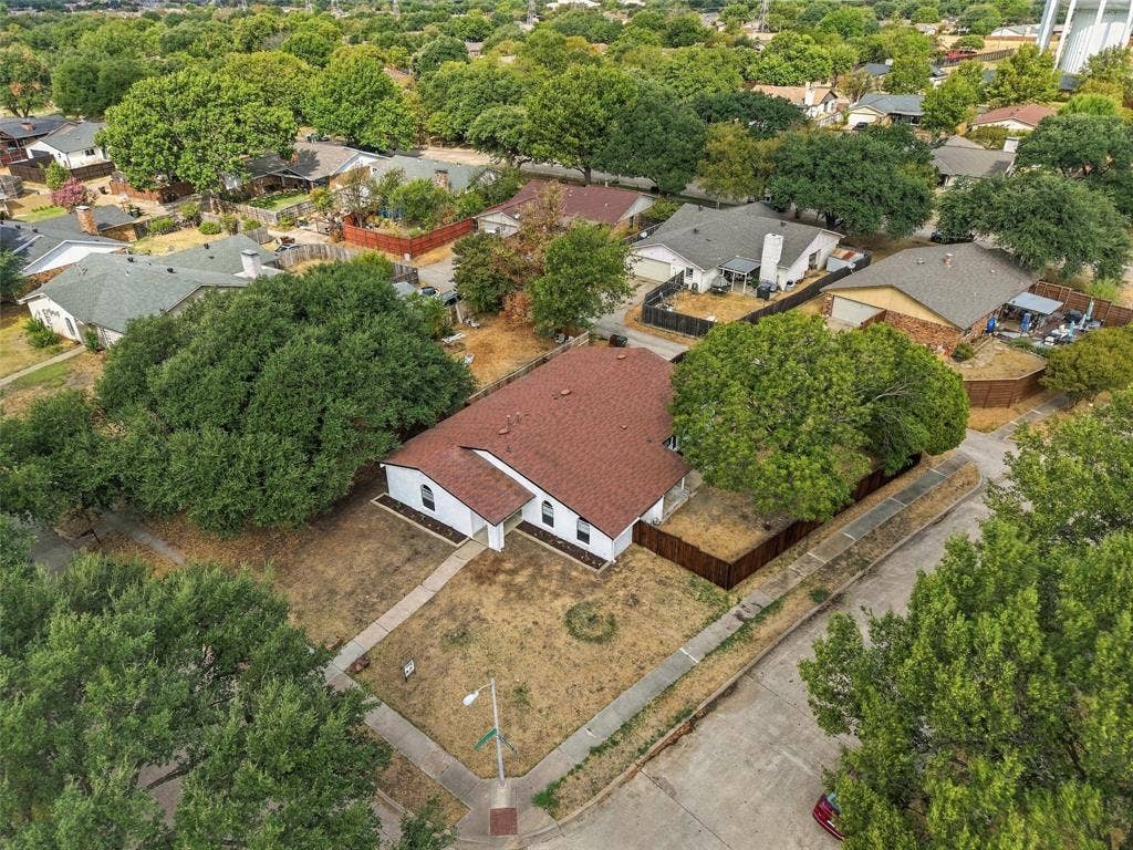 1515 Cherokee Trail, Plano, TX 75023 1515 Cherokee Trail, Plano, TX 75023