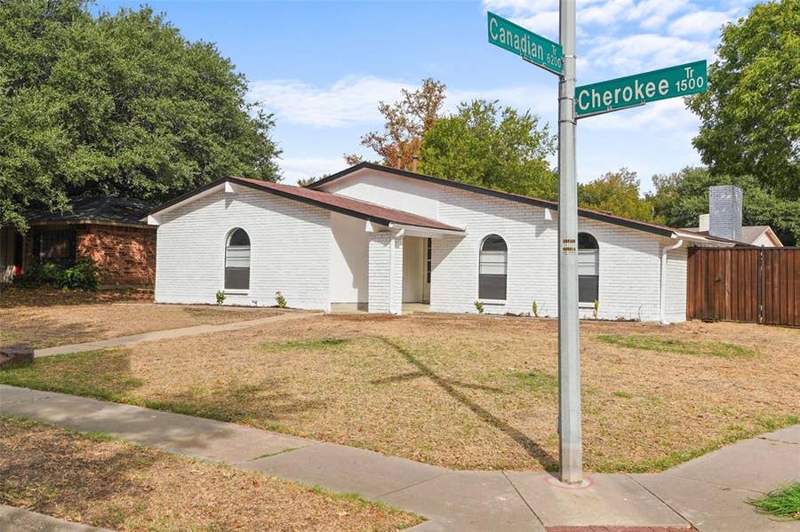 Property photo for 1515 Cherokee Trail, Plano, TX