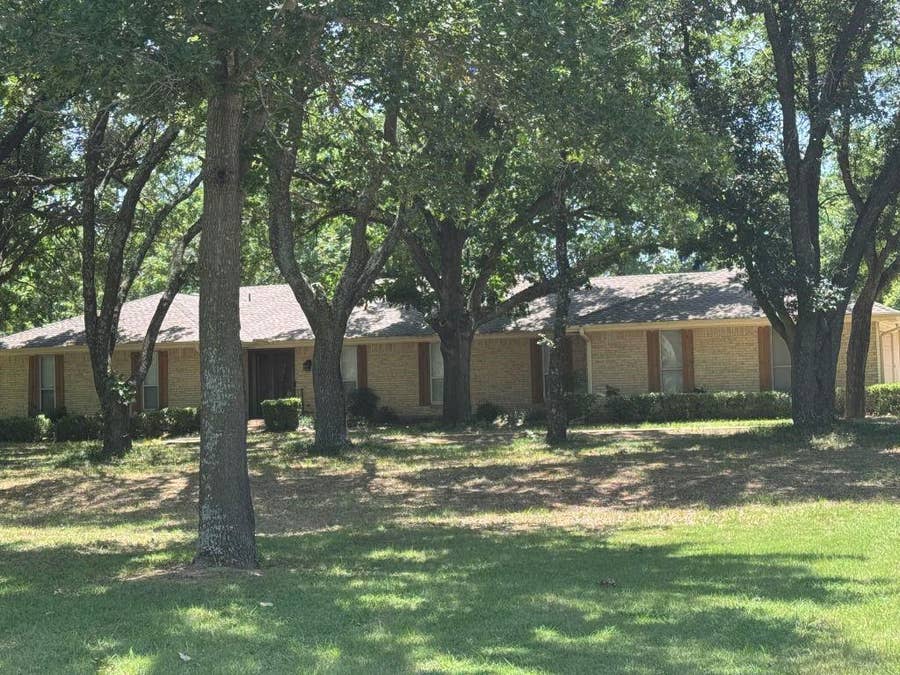 Property photo for 8260 Tudor Lane, Argyle, TX