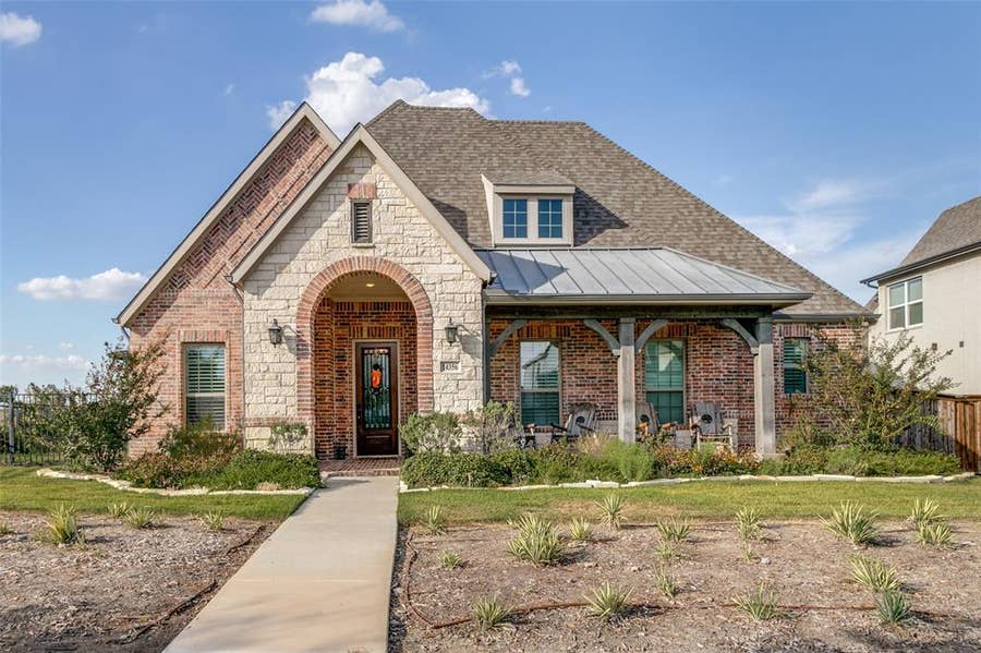 Property photo for 14356 Walsh Avenue, Fort Worth, TX