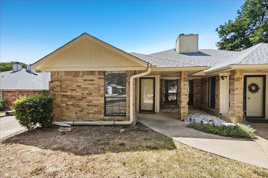 Property photo for 7806 Laver Court, Fort Worth, TX