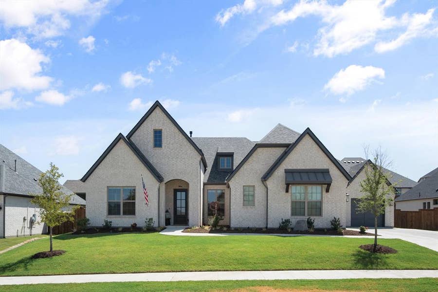 Property photo for 2001 Rockwood Lane, Mansfield, TX