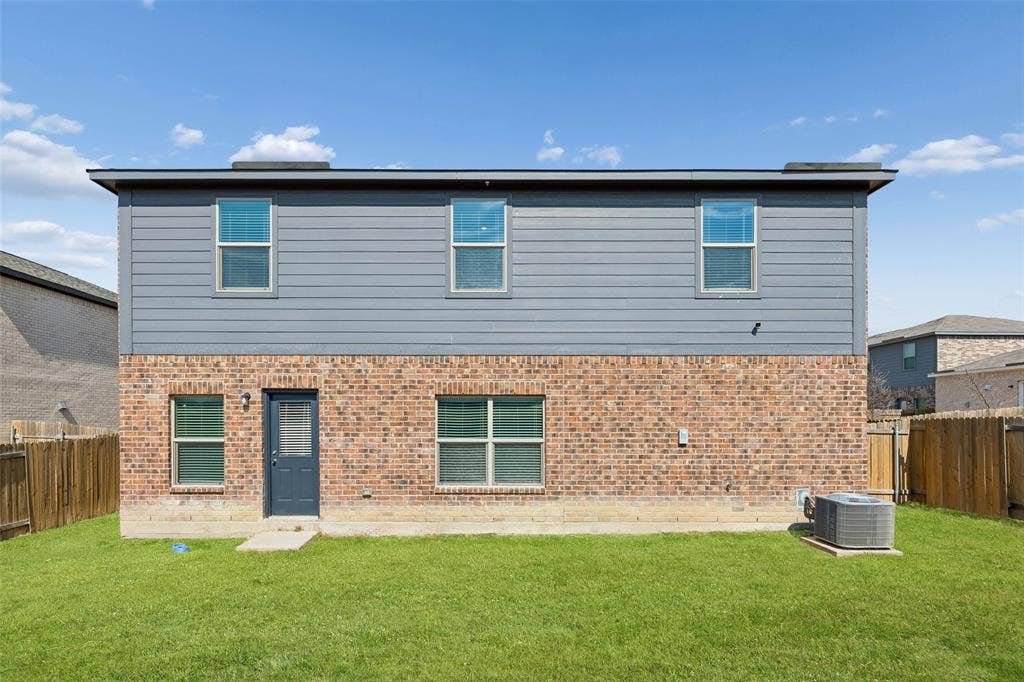 618 Arlington Park Court, Seagoville, TX 75159
