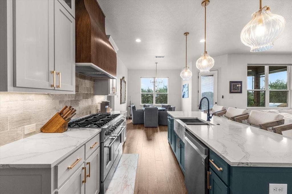 4305 Shale Bluff Court, Granbury, TX 76048 4305 Shale Bluff Court, Granbury, TX 76048