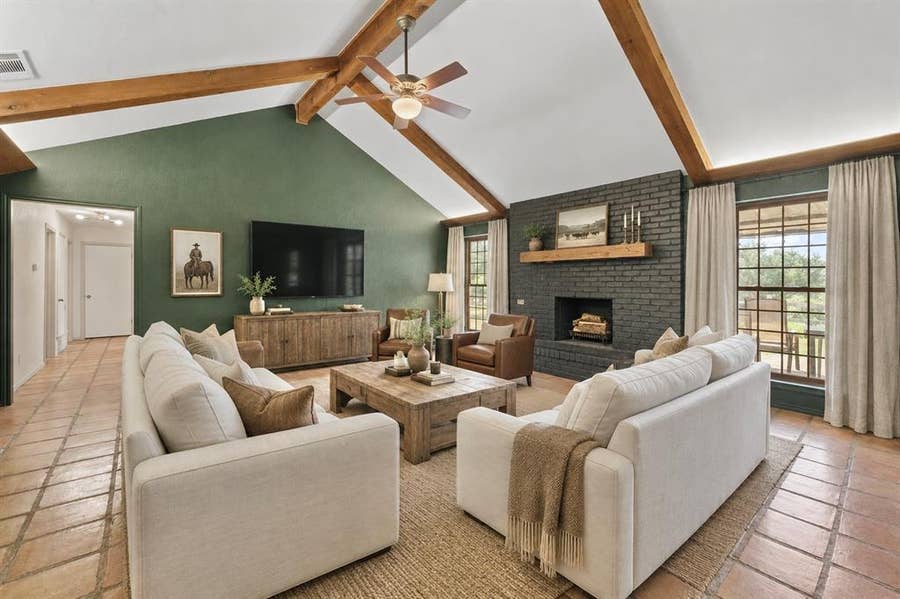 Property photo for 271 Jupiter Trail, Weatherford, TX