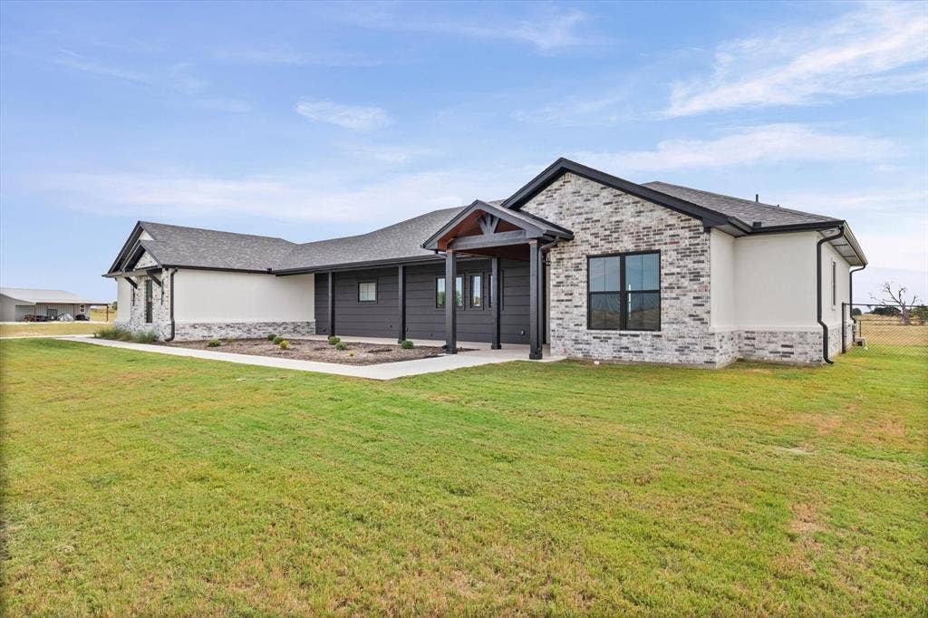 611 Willow Moon Ranch, Crawford, TX 76638 611 Willow Moon Ranch, Crawford, TX 76638