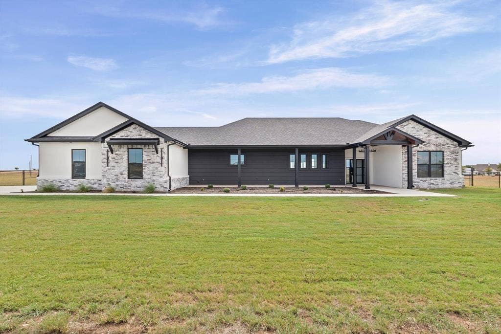 611 Willow Moon Ranch, Crawford, TX 76638 611 Willow Moon Ranch, Crawford, TX 76638
